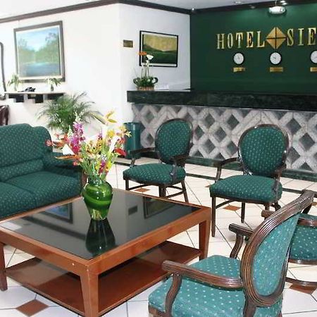 Siesta Hotel And Casino Antiguo Cuscatlán エクステリア 写真