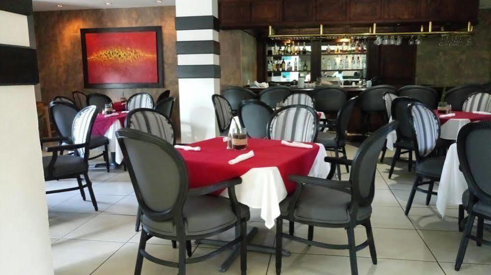 Siesta Hotel And Casino Antiguo Cuscatlán エクステリア 写真